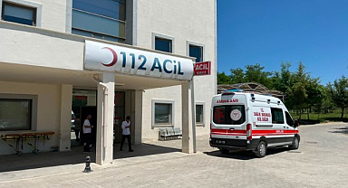 Otomobil şarampole yuvarlandı