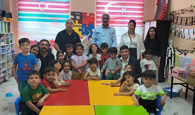 Şuşa Anaokulu'nda minik mezunlar kep attı