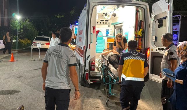 Tartışma bıçaklı kavgaya dönüştü: 1 Yaralı
