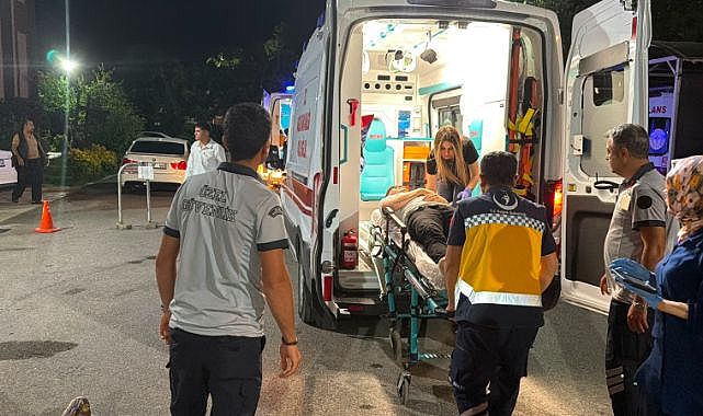 Tartışma bıçaklı kavgaya dönüştü: 1 Yaralı