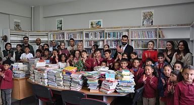 Tekmanlı öğrenciler yenilenen kütüphanelerine kavuştu