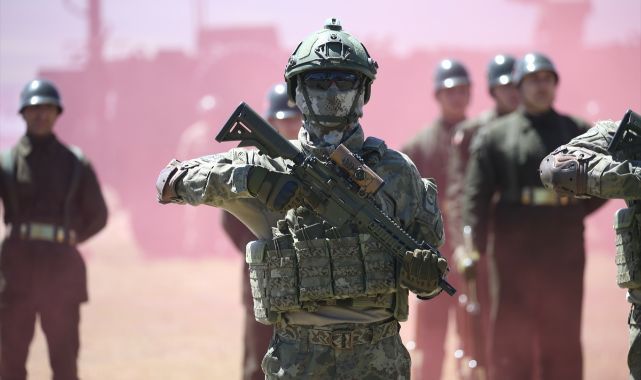 Türk Kara Kuvvetlerinin kuruluşunun 2235. yılı kutlandı