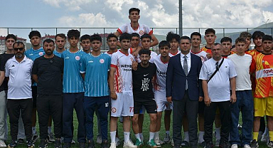 Türkiye'nin genç futbolcuları Erzurum'da buluştu