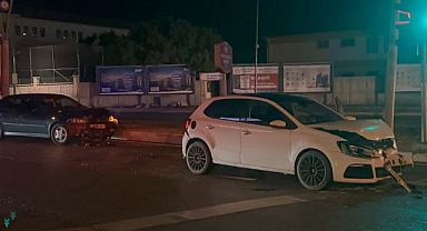 Üç otomobil birbirine girdi! Ortalık savaş alanına döndü