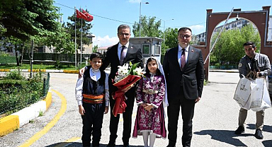 Vali Baruş, Yakutiye Kaymakamlığında kurum faaliyetlerini değerlendirdi