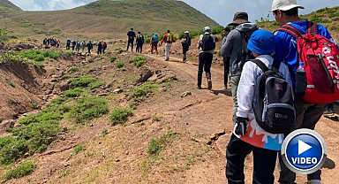 Van Gölü için farkındalık yürüyüşü   