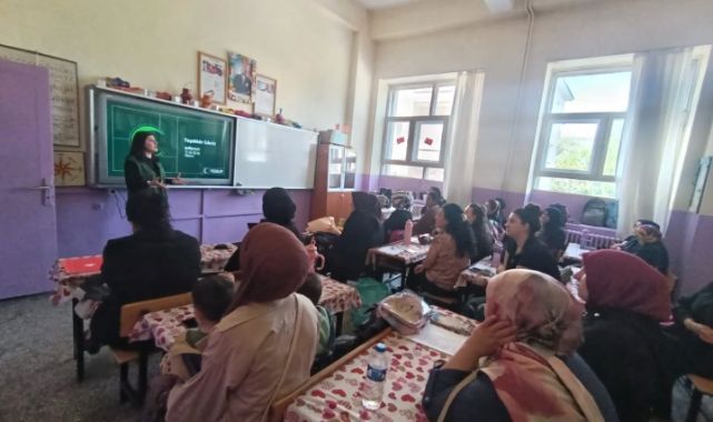 Velilere bağımlılıkla mücadele eğitimi verildi