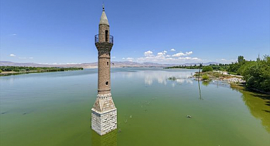 Yerleşim yerleri yeniden su altında kaldı
