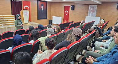 Yeşilay'dan bağımlılıkla mücadele eğitimi