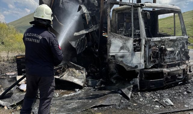 Alevlere teslim olan kamyon kullanılamaz hale geldi