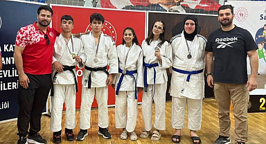 Başarılı judocular yarı final biletini aldı   