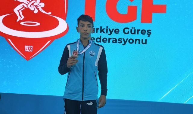 Başarılı sporcu minderde Türkiye şampiyonu oldu   