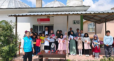 Camiler çocuk sesleriyle şenlendi