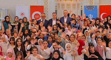 Camiler çocuk sesleriyle şenlendi