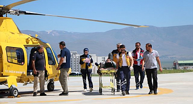Erzurum'da boğa saldırısı! Yaralı genç için hava ambulansı sevk edildi