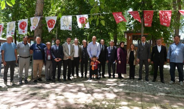 Erzurum'da MHP ilçe kongreleri sürüyor! Hınıs'ta Mehmet Çan yeniden başkan seçildi