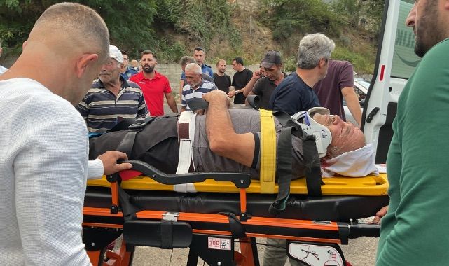 Erzurum'da otomobil motosiklete çarptı! Yaşlı sürücünün durumu ağır