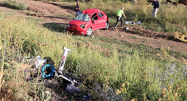 Erzurum'da otomobil takla attı: 3 kişi yaralandı