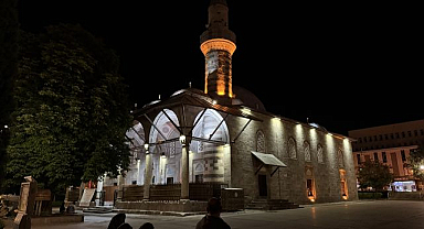 Erzurum'da tarihi camide 15 Temmuz selası okundu