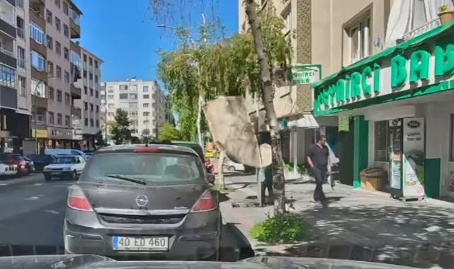 Erzurum'da yüksekten düşen halı kadının başına isabet etti