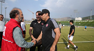 Erzurum lezzeti kadayıf dolması dünya futboluyla buluştu