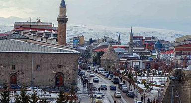 Erzurum'un net göç kaybı 10 bin 113 oldu   