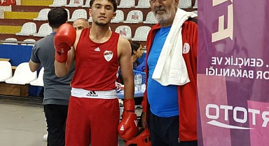 Erzurumlu boksör Türkiye üçüncüsü oldu