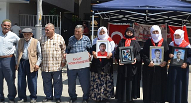 Evlat nöbetinde umutlu bekleyiş sürüyor
