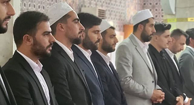 Ezanı güzel okumak için yarıştılar   