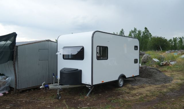 Gezgin arıcılara büyük kolaylık! Karavan desteği aileye nefes oldu