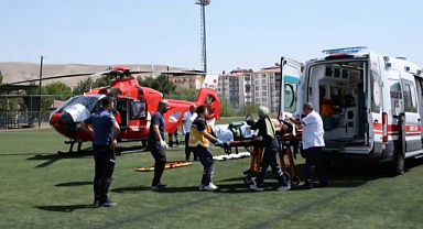 Hava ambulansı yaşlı hasta için havalandı