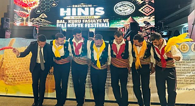 Hınıs'ta geleneksel festival renkli görüntülere sahne oldu