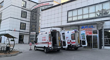 İnşaat iskelesi çöktü! 3 işçi hastaneye kaldırıldı