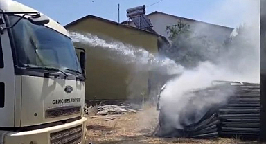 İstiflenen plastik pencerelerde yangın