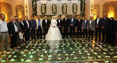 Kaçar ve Akçay ailelerinin mutlu günü