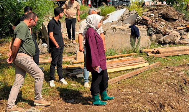 Kaymakam çizmeleriyle gündeme oturdu!