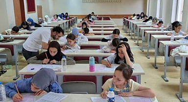Kur'an kurslarında yarışma heyecanı