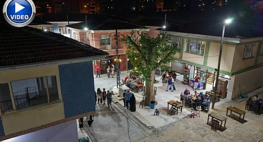 Nostalji sokağında gece yoğunluğu