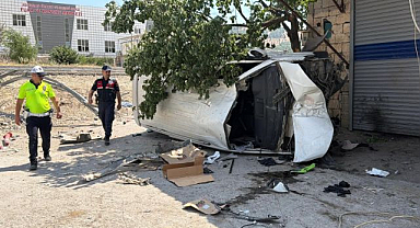 Panelvan şarampole yuvarlandı: 1'i ağır 8 yaralı