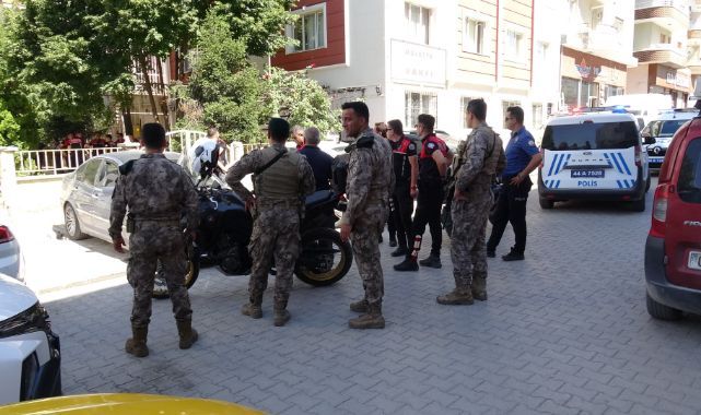 Pompalı tüfekle havaya ateş açtı!