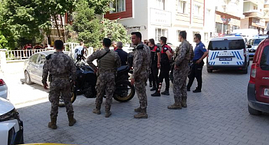Pompalı tüfekle havaya ateş açtı!
