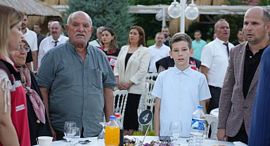 Şehit aileleri ve gaziler onuruna yemek düzenlendi