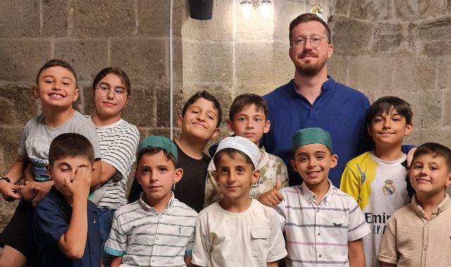 Sertaç Abi, Erzurum'da çocuklarla buluştu