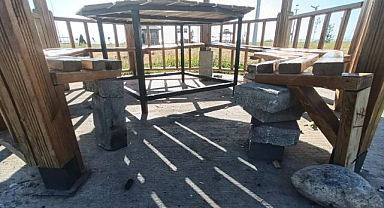 Tahrip edilen park vatandaşı canından bezdirdi