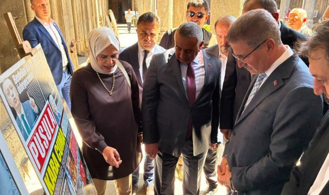 Tarihe tanık manşet ve fotoğraflar sergilendi