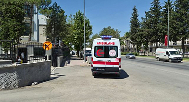Ticari aracın çarptığı yaya yaralandı