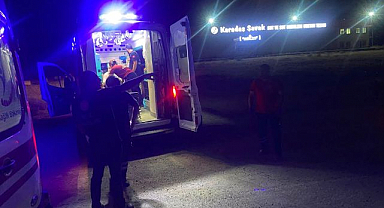 Tır otomobille çarpıştı 