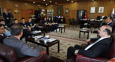 Vakıf Okulları'ndan YKS’de zirve başarı