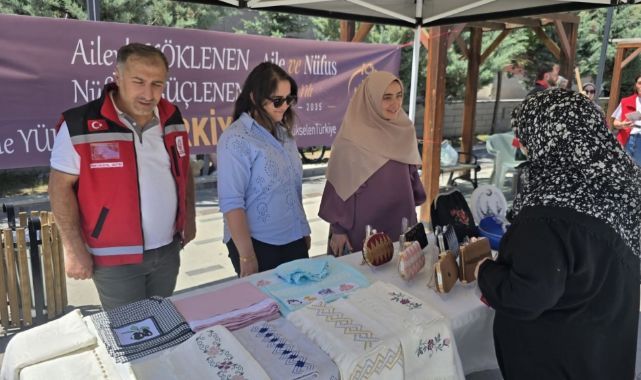 Yüreklere dokunan sergi! Şehit ve gazi ailelerinin el emekleri sergilendi