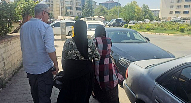 Zabıtadan kaçmak isterken yakalandılar